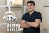 Оганнес Меликян стоматолог челюстно лицевой хирург