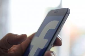 Facebook posts could help doctors spot alcoholism, diabetes or depression, study says