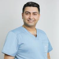 Սուրեն Աբրահամի Բժիշկ-ստոմատոլոգ / պարոդոնտոլոգ / իմպլանտոլոգ / բժիշկ-կոսմետոլոգ