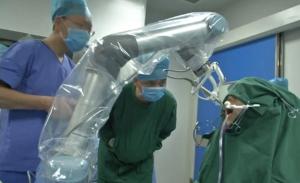 Ռոբոտ-ստոմատոլոգն ինքնուրույն վիրահատություն է կատարել
