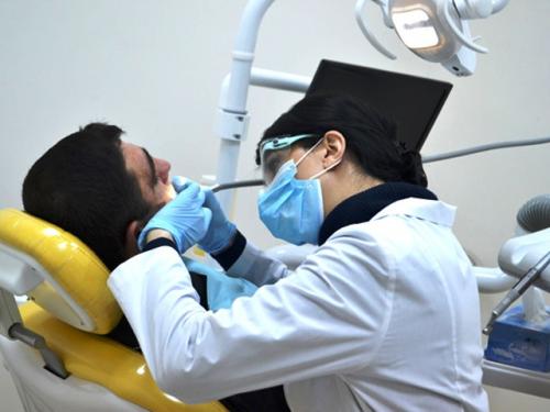 Стоматологи хотят платить единый налог