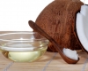 Чистка зубов кокосовым маслом защищает от кариеса?